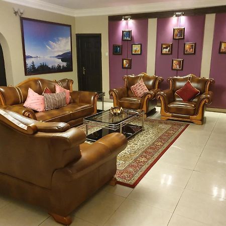 Apartment Royale Hotel & Suite Lagos Exterior foto