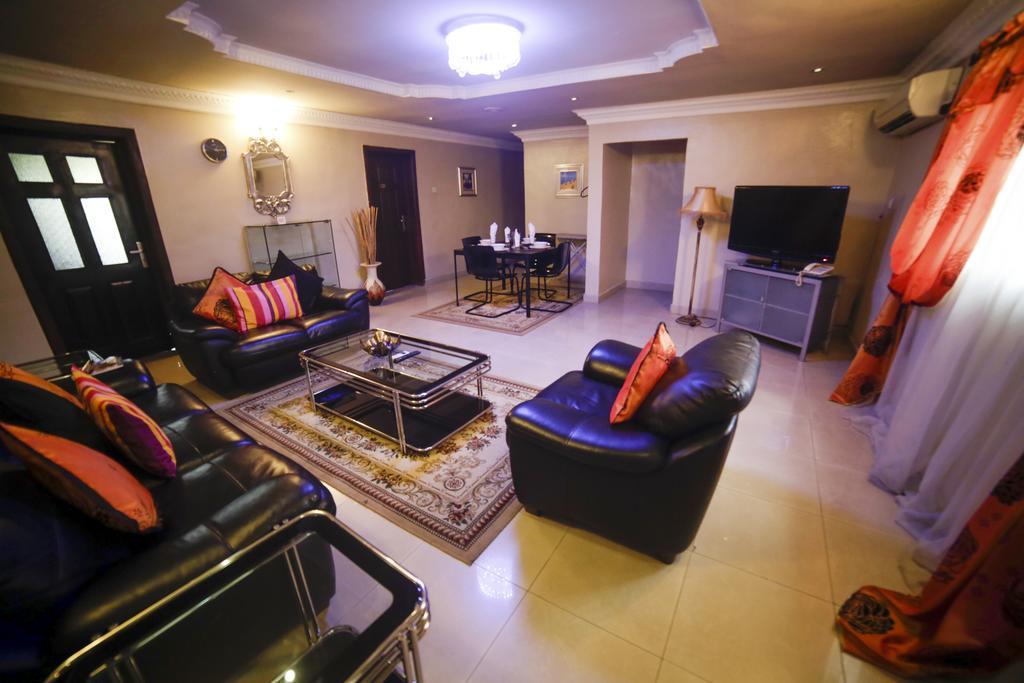 Apartment Royale Hotel & Suite Lagos Exterior foto