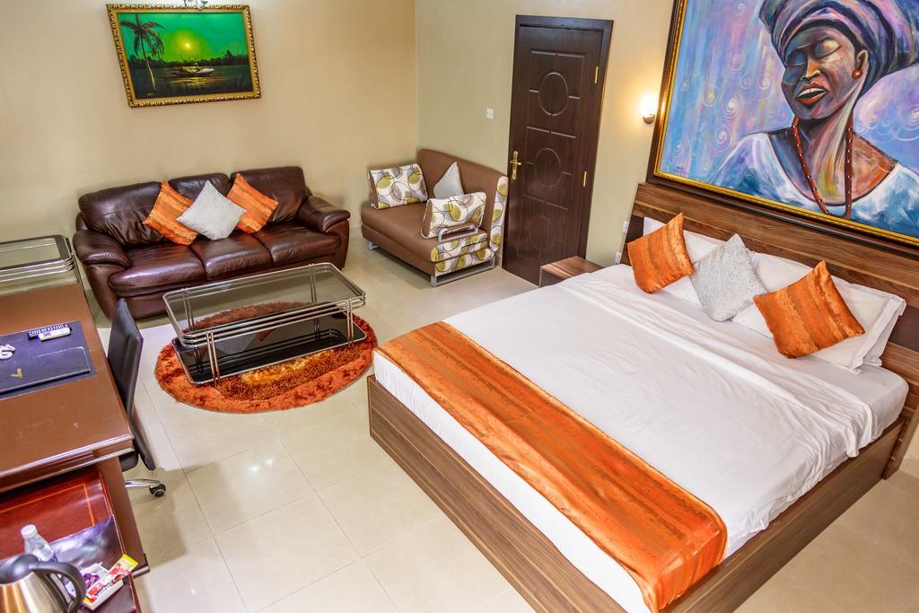 Apartment Royale Hotel & Suite Lagos Exterior foto