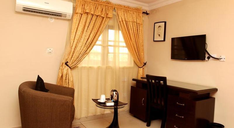 Apartment Royale Hotel & Suite Lagos Exterior foto